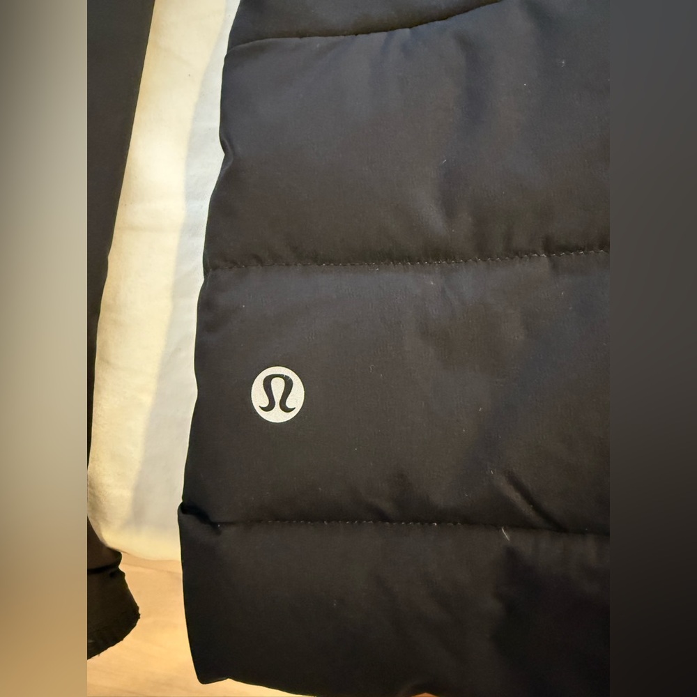 Lululemon Down For It All Black Puffer Jacket with hood - Picture 8 of 13
